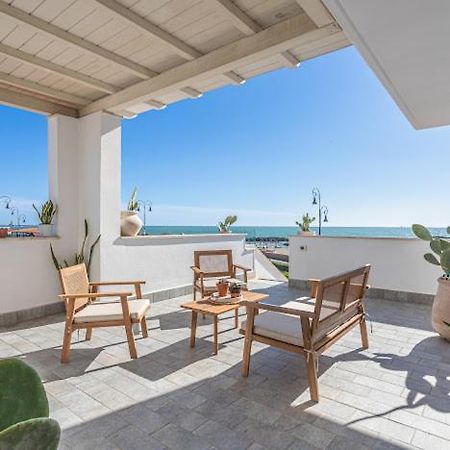 Casa Mira Luxury Sea House Fco Airport Apartment Fiumicino Bagian luar foto