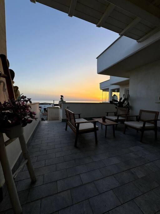 Casa Mira Luxury Sea House Fco Airport Apartment Fiumicino Bagian luar foto