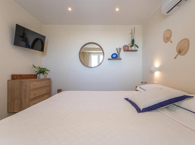 Casa Mira Luxury Sea House Fco Airport Apartment Fiumicino Bagian luar foto