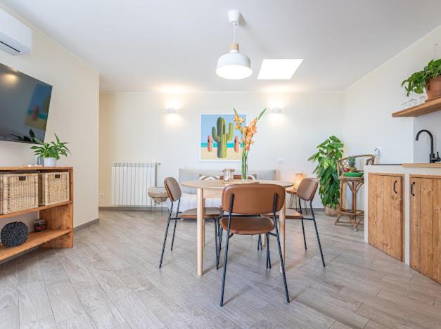 Casa Mira Luxury Sea House Fco Airport Apartment Fiumicino Bagian luar foto