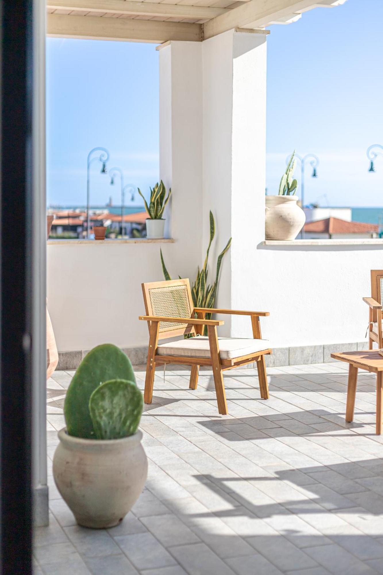 Casa Mira Luxury Sea House Fco Airport Apartment Fiumicino Bagian luar foto