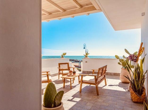 Casa Mira Luxury Sea House Fco Airport Apartment Fiumicino Bagian luar foto